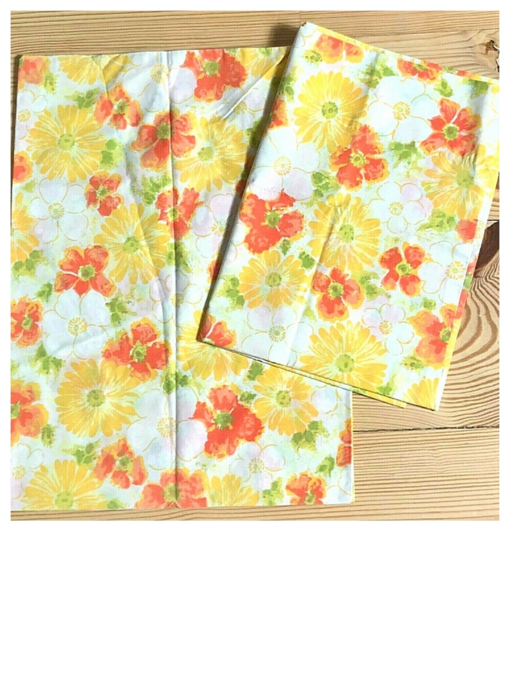 Vtg DAN RIVER Tranquale (2) Pillowcases Shams  Floral Vibrant Yellow Orange